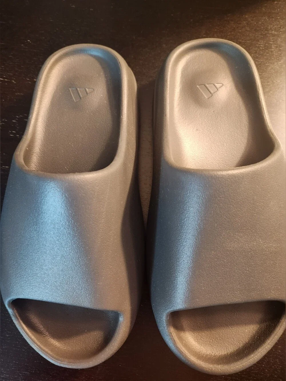 Men's YZY Slide Sandals in Dark Gray/Granite - Comfort Footwear. New With Tags